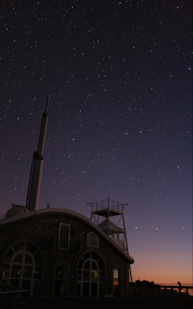 Nuit étoilée au Pic du Midi