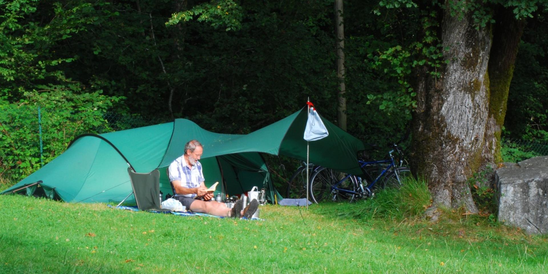 Campeur à Lourdes