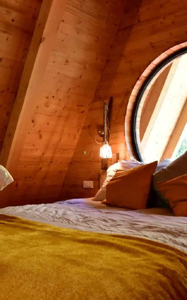 Cabane Perchee Lourdes Mont Perdu (1)