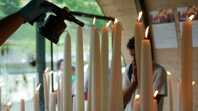 Feutier Cierges Notre Dame De Lourdes