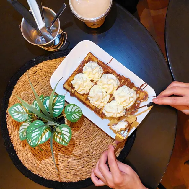 Gaufre Boisson Chaude Mille Et Une Saveurs Vue Plongeante Otlourdes Octobre2024