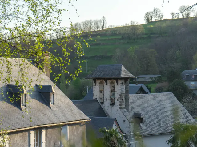Ayné, église