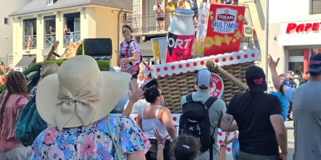 Tour De France Caravane Leclerc Public 1 2026 Ot Lourdes