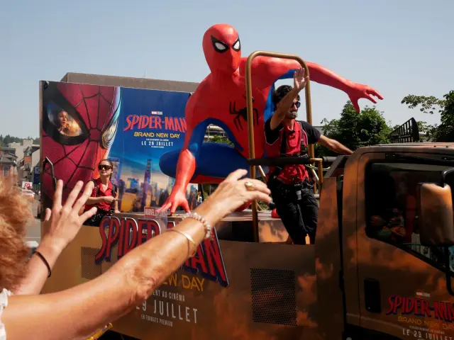 Tour De France Caravane Spider Man 1 2026 Ot Lourdes