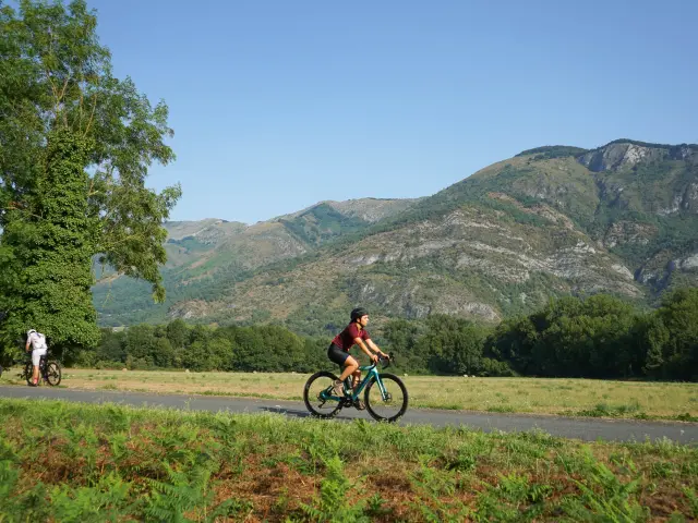 Velo.route .voievertee.dussarps Tourismelourdes 2025 1 1