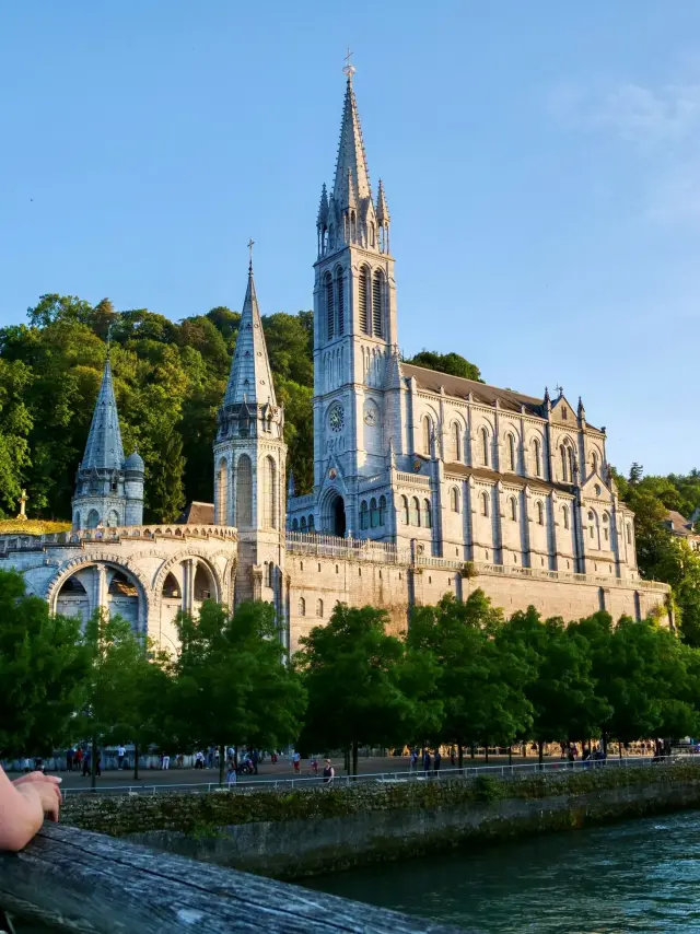 Sanctuaire Lourdes X Le Temps Dun Week End 2025 1