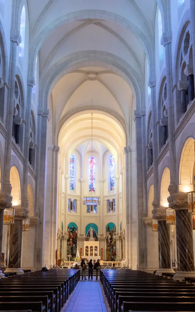 2025 Printemps Lourdes 87 Eglise Paroissiale Du Sacre Coeur Interieur Pierre Vincent