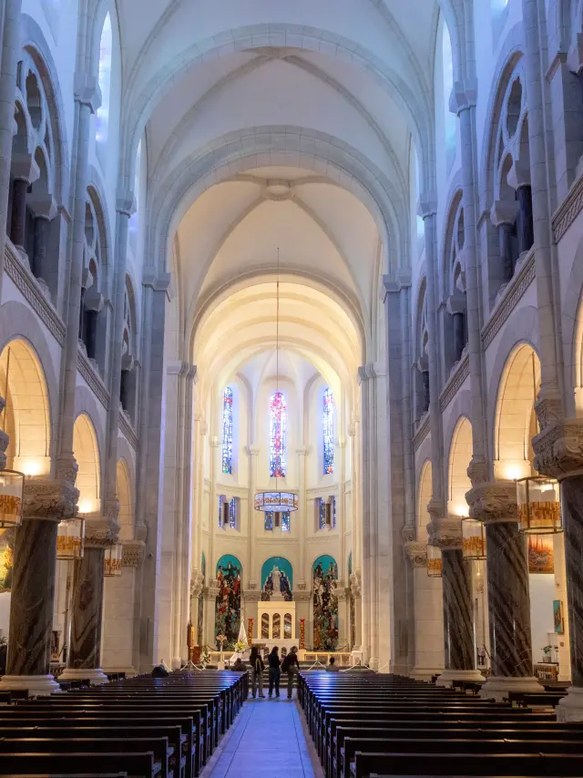 2025 Printemps Lourdes 87 Eglise Paroissiale Du Sacre Coeur Interieur Pierre Vincent