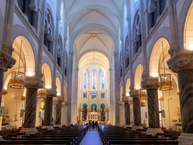 2025 Printemps Lourdes 87 Eglise Paroissiale Du Sacre Coeur Interieur Pierre Vincent