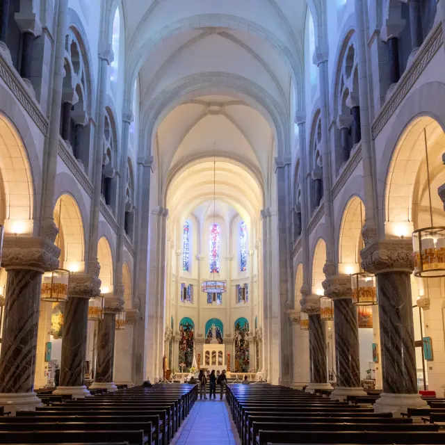 2025 Printemps Lourdes 87 Eglise Paroissiale Du Sacre Coeur Interieur Pierre Vincent