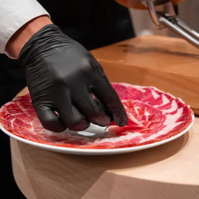 Maison Du Jambon Noir De Bigorre 05 Morgane Maunas